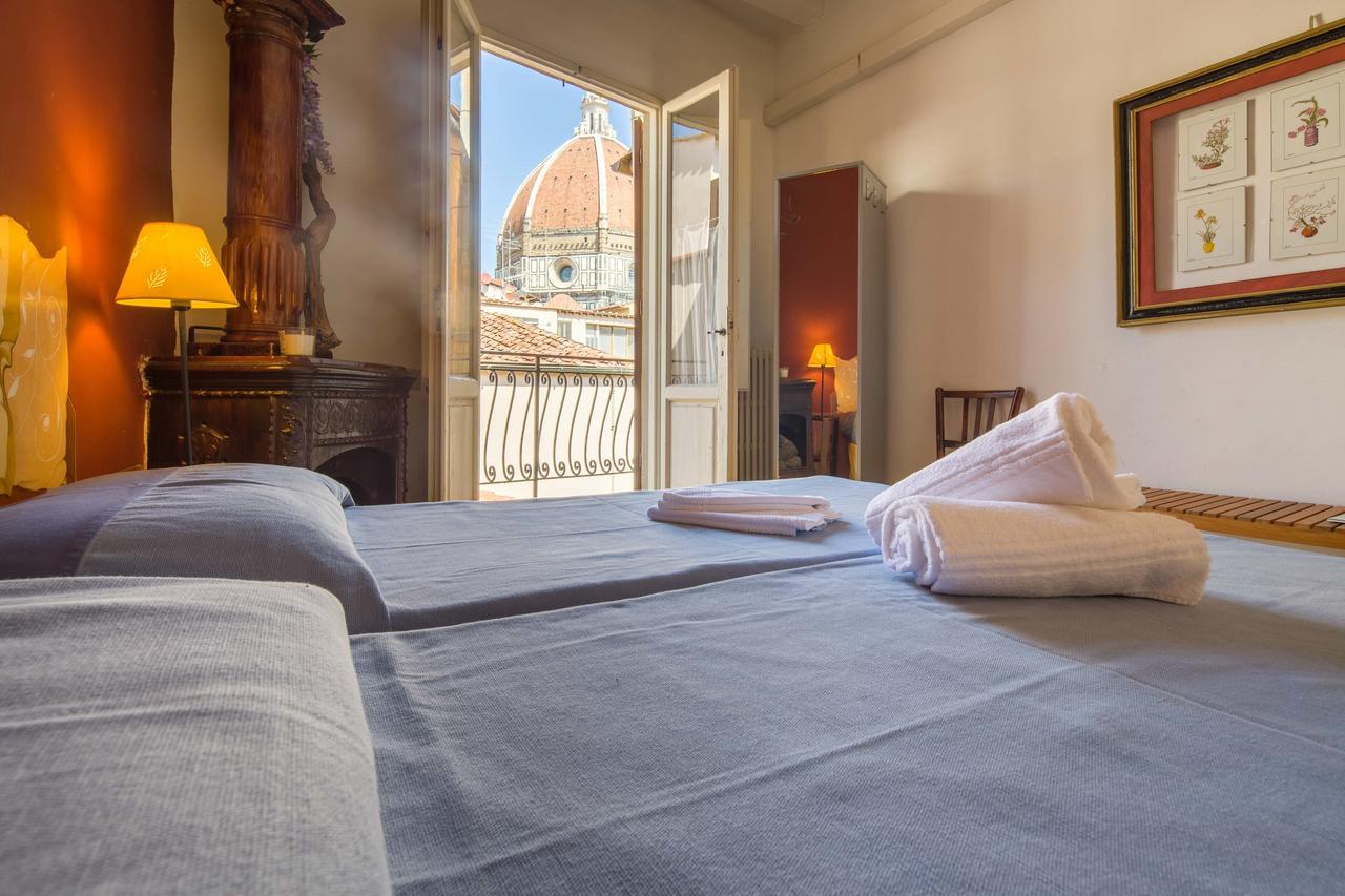 Typical Florentine Apartment Florence Exterior photo
