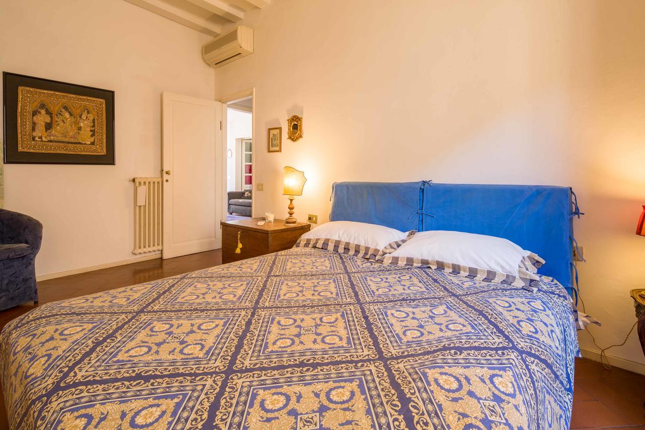 Typical Florentine Apartment Florence Exterior photo