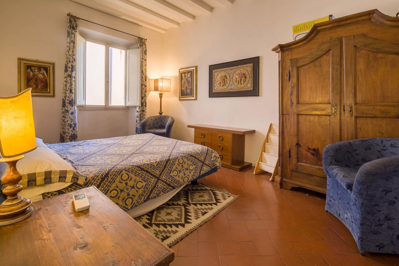 Typical Florentine Apartment Florence Exterior photo